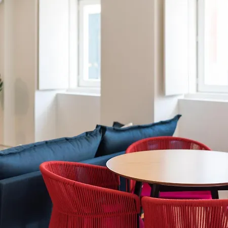 Pardal 15 - Boutique 2 Bed With Free Parking Nearby Apartmán