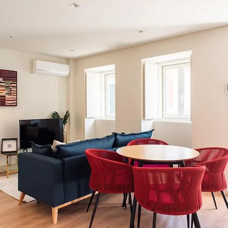 Pardal 15 - Boutique 2 Bed With Free Parking Nearby Лісабон