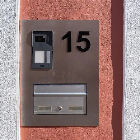 Pardal 15 - Boutique 2 Bed With Free Parking Nearby * Lissabon