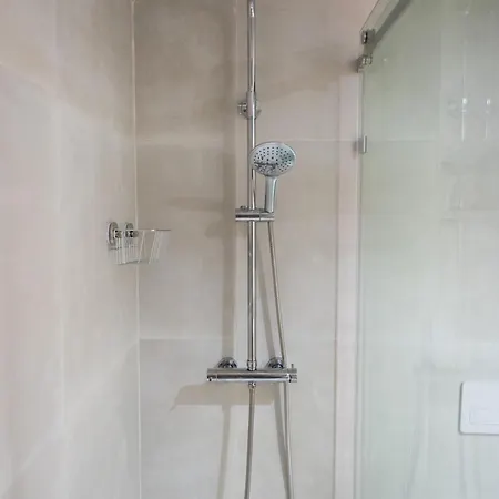 Pardal 15 - Boutique 2 Bed With Free Parking Nearby