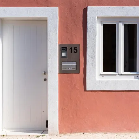 Pardal 15 - Boutique 2 Bed With Free Parking Nearby *