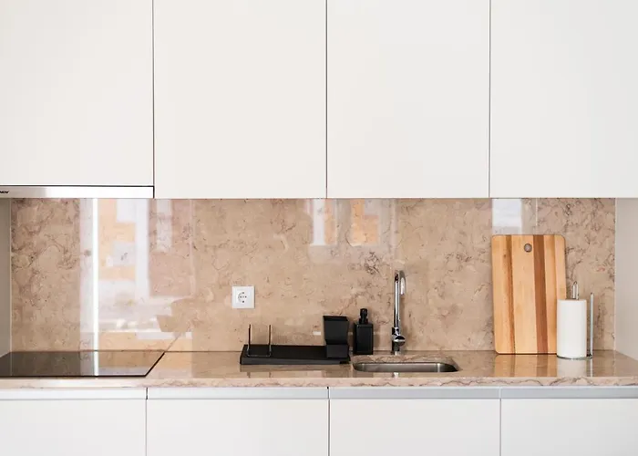 Appartement Pardal 15 - Boutique 2 Bed With Free Parking Nearby *