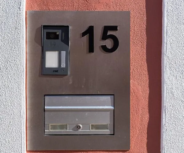 Pardal 15 - Boutique 2 Bed With Free Parking Nearby * Lissabon